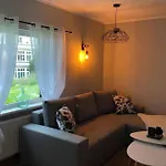 Nyaraló Ferienhaeuschen Gartenblick *